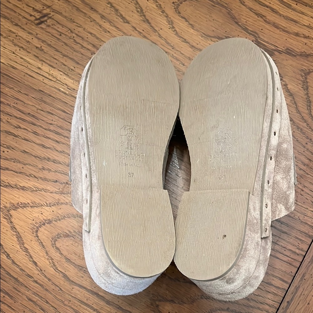 BRUNELLO CUCINELLI
Monili Suede Clogs, size 37‎ - Picture 14 of 15